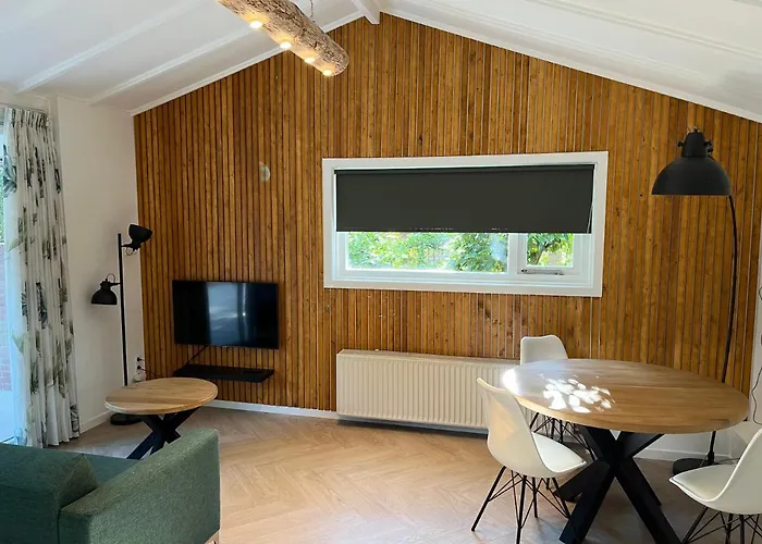 Frederik With Sauna In Semesterbostad